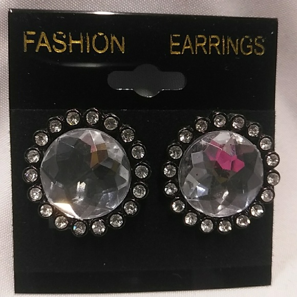 foyzcollection Jewelry - ❤6pcs for $12❤ 
must 3pcs or more E20